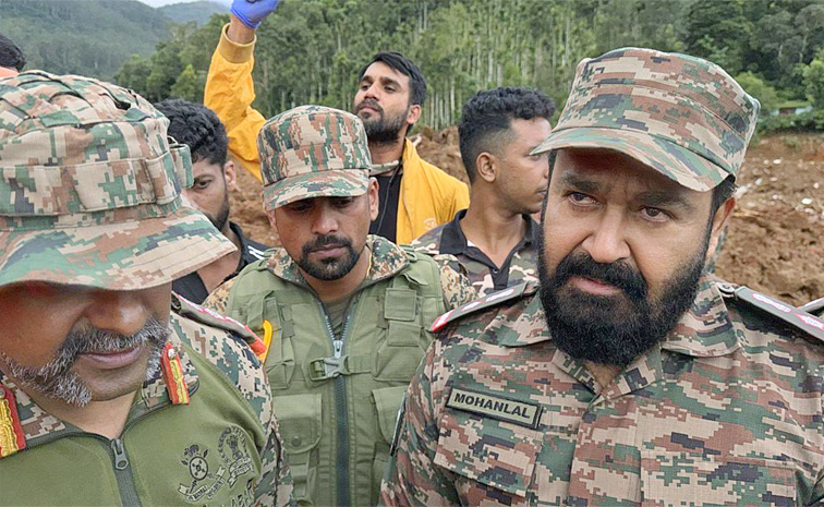 Mohanlal_20Visits_20Landslide-Hit_20Wayanad_20in_20Army_20Uniform_20Photos_20_281_29.jpg 1