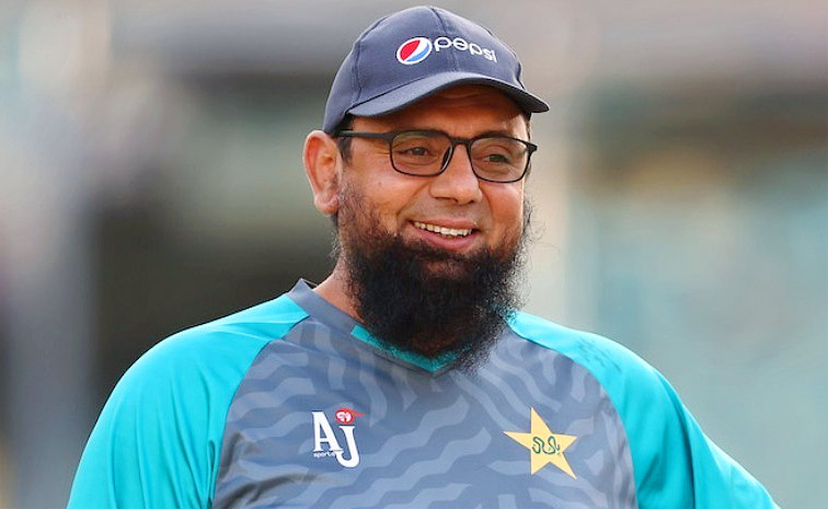 Saqlain-Mushtaq.jpg