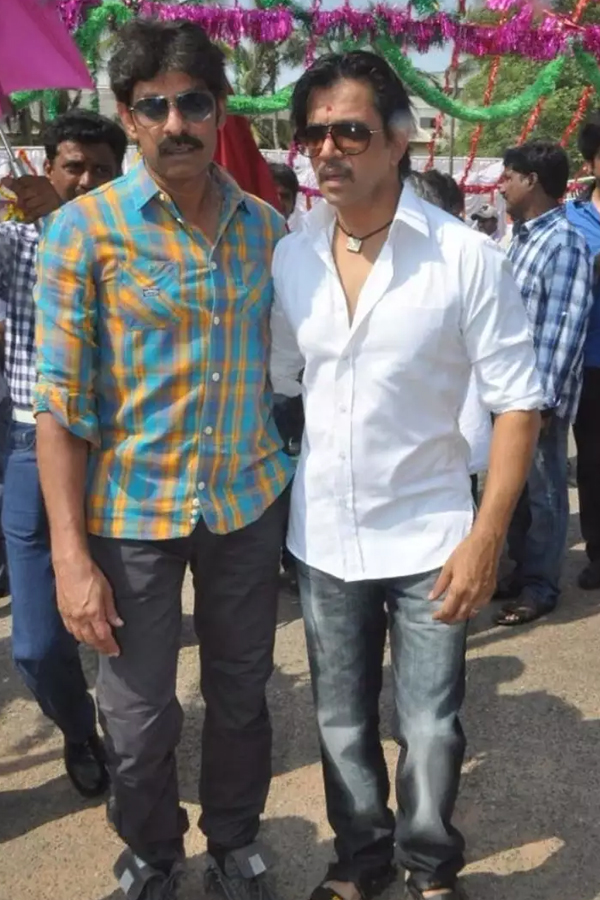 20.Jagapathi-Babu_Arjun.jpg 21