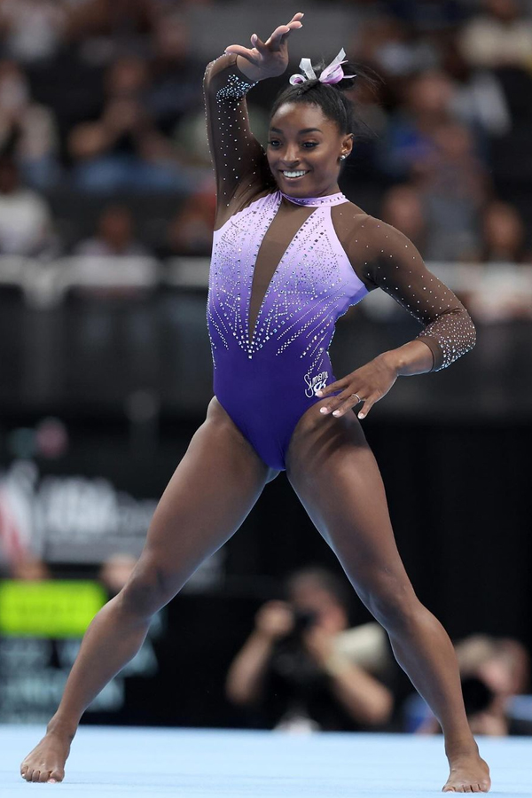 Simone-Biles-11.jpg 12