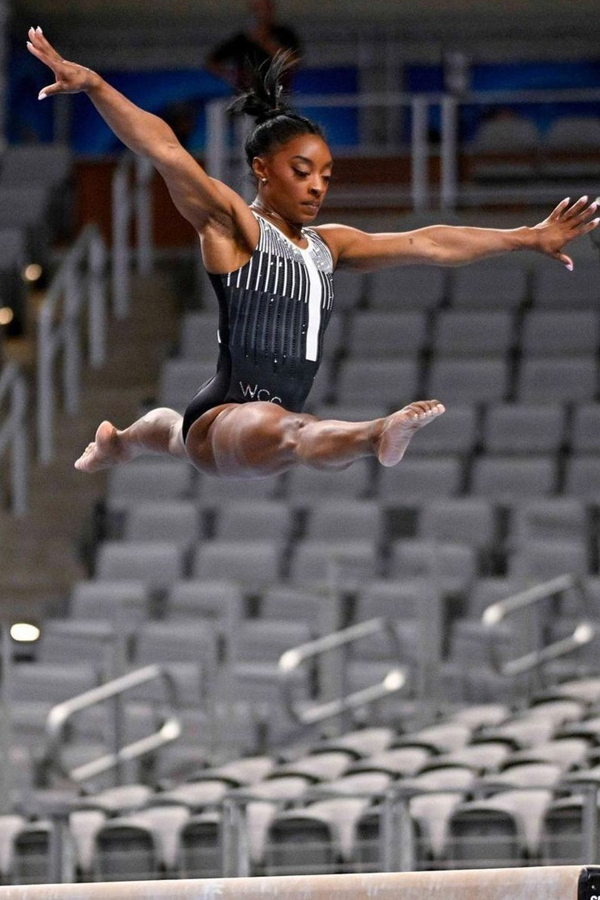 Simone-Biles-7.jpg 8