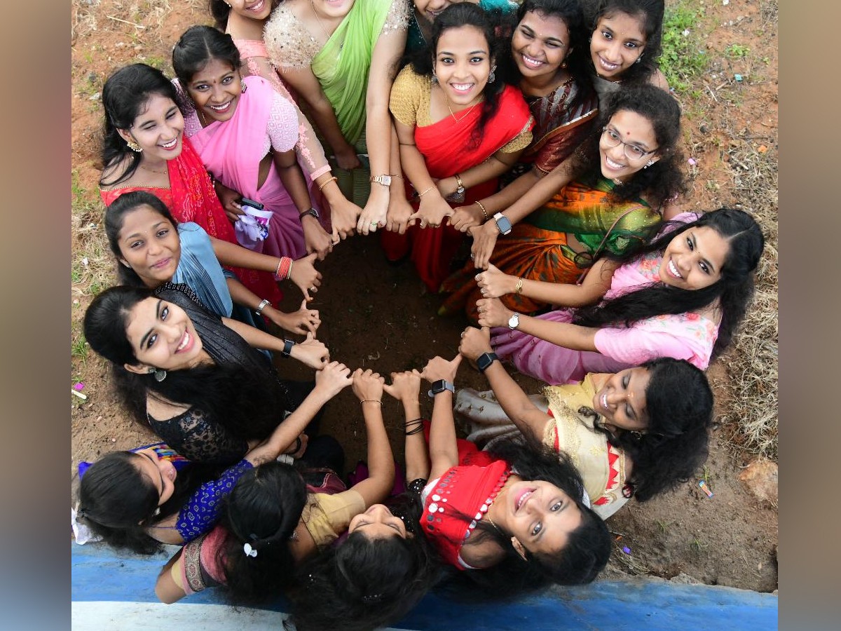 Visakha-Friendship-5.jpg 6