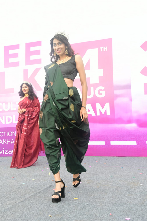 Vishakha-Handlooms-8.jpg 9