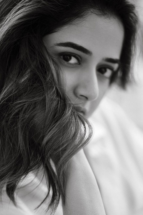 Ashika-Ranganath-20.jpg 21