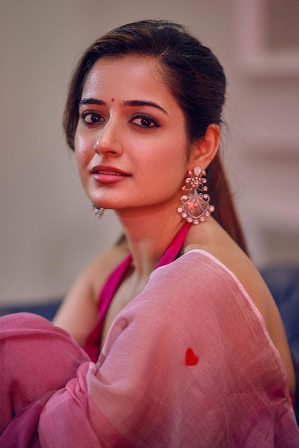 Ashika-Ranganath-5.jpg 6