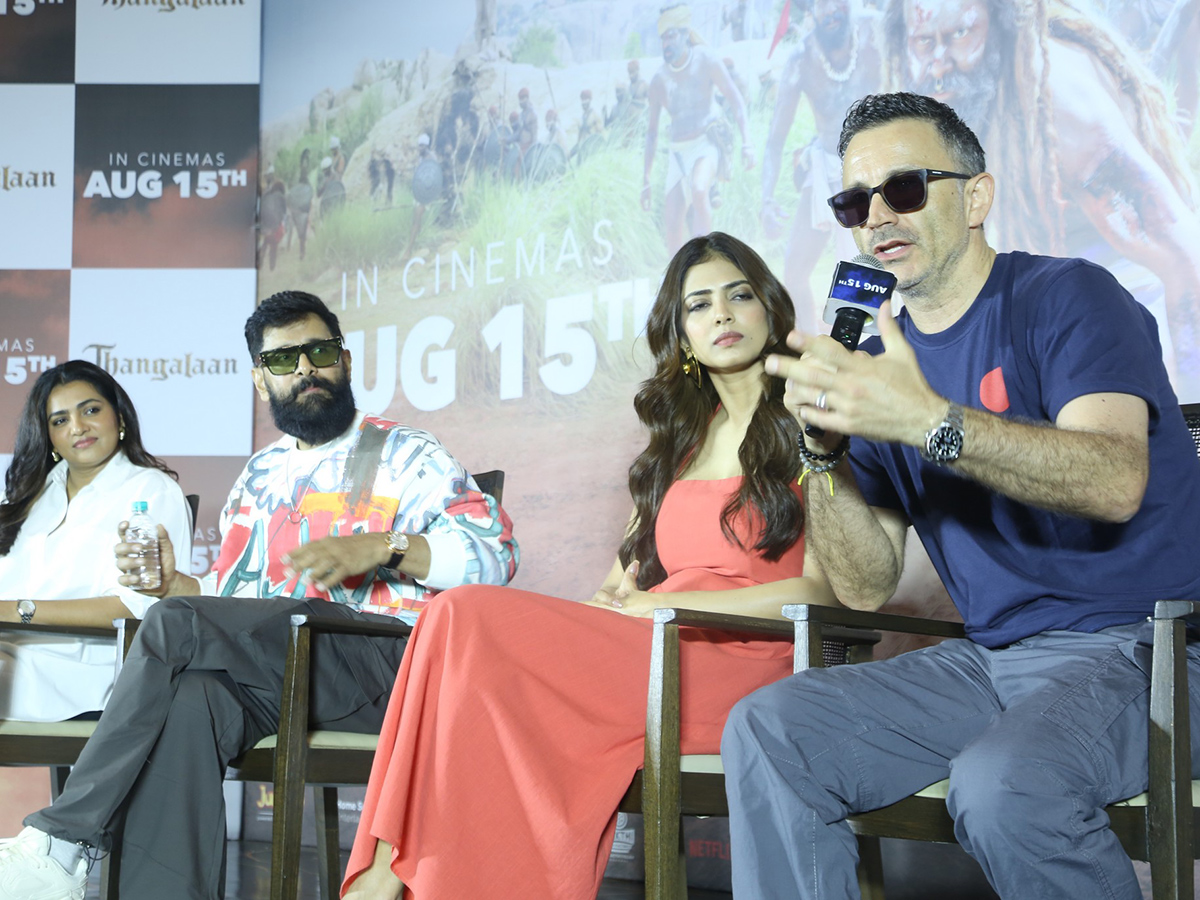 Chiyaan_20Vikram_20Thangalaan_20Movie_20Press_20Meet_11.jpg 11