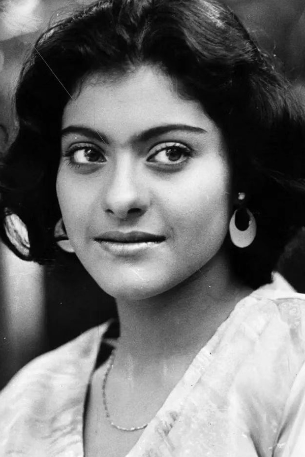 Kajol-Devgan-10.jpg 7
