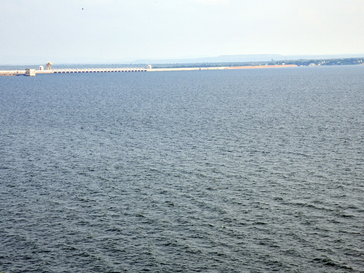 Nagarjunasagar_20spillway_20gates_20set_20to_20be_20lifted_20on_20Monday_6.jpg 6