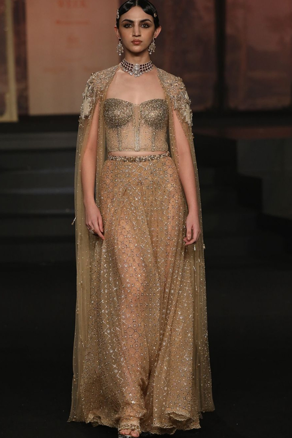 Fashion-Hyundai-India-Couture-Week-2024-16.jpg 16