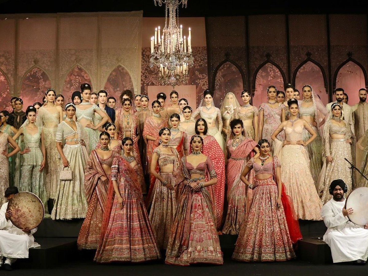 Fashion-Hyundai-India-Couture-Week-2024-22.jpg 31