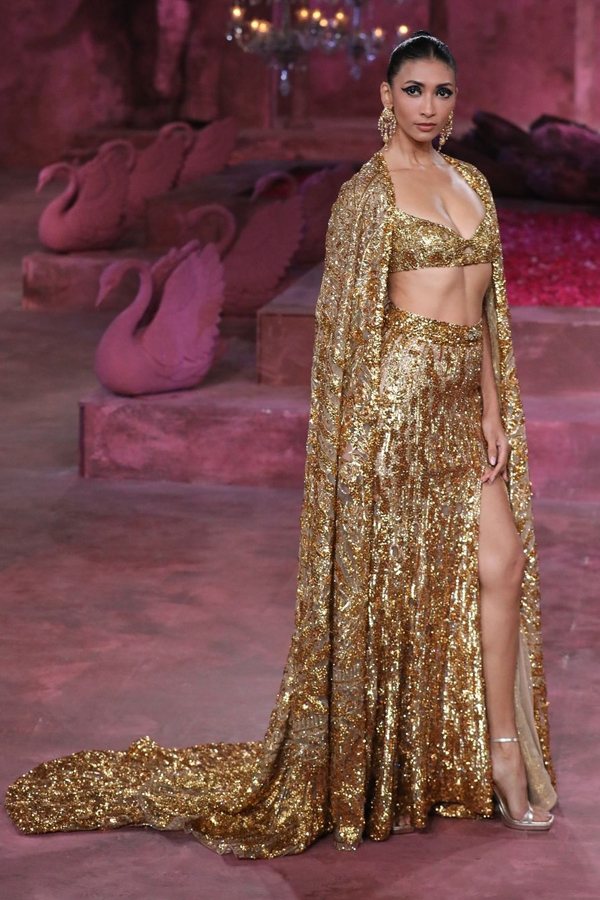 Fashion-Hyundai-India-Couture-Week-2024-31.jpg 30