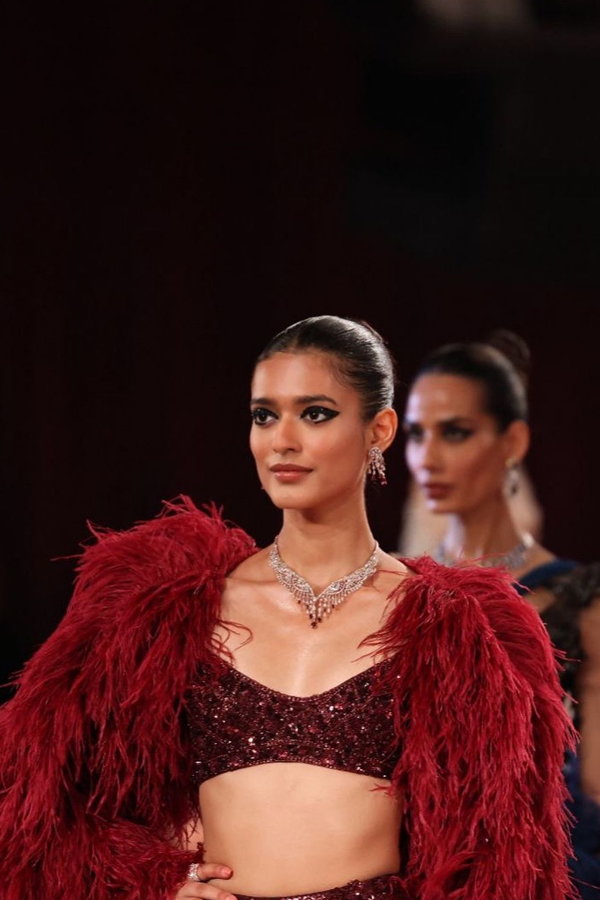 Fashion-Hyundai-India-Couture-Week-2024-5.jpg 5