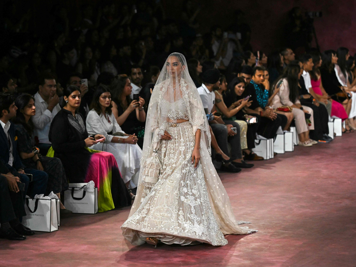 Fashion-Hyundai-India-Couture-Week-2024-8.jpg 8