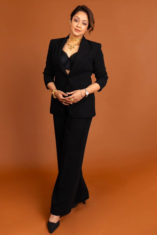 Jyotika-3.jpg 4