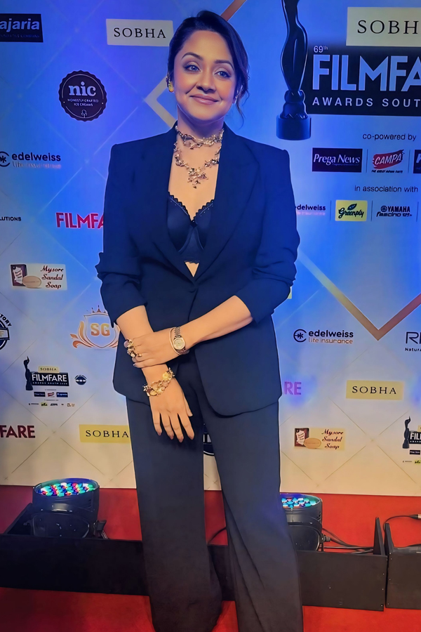 Jyotika-8.jpg 9