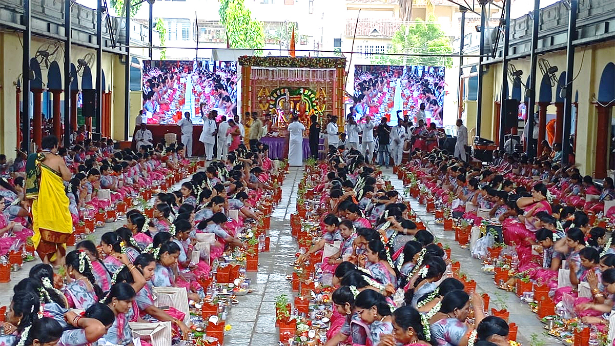 Mangala_20Gauri_20Pooja_20at_20kachiguda_2B_20_282_29.jpg 2