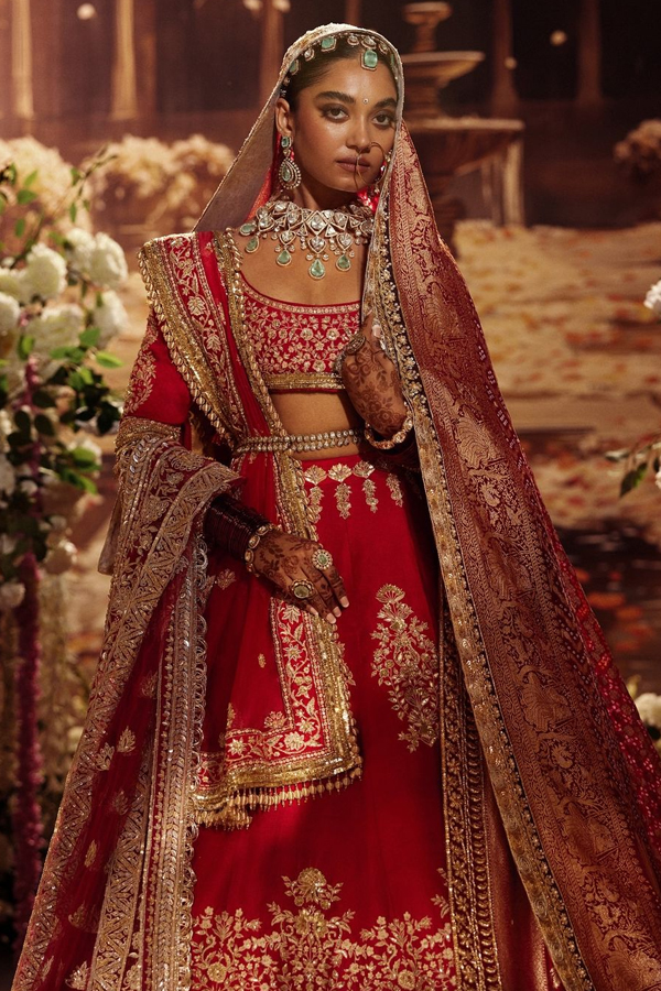 Manish-Malhotra-Fashion-12.jpg 14