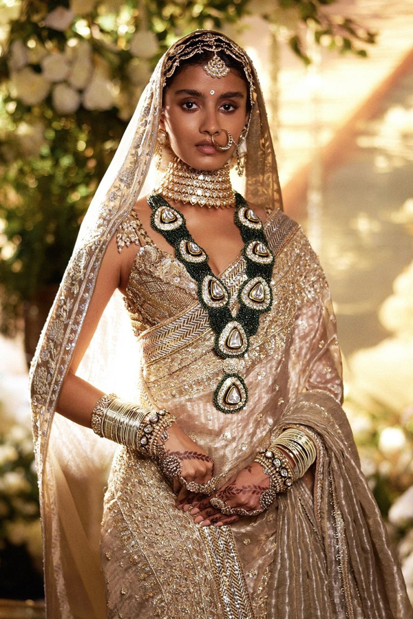 Manish-Malhotra-Fashion-9.jpg 10