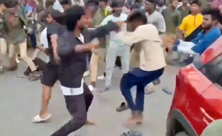 Pawan-kalyan-Fans.jpg