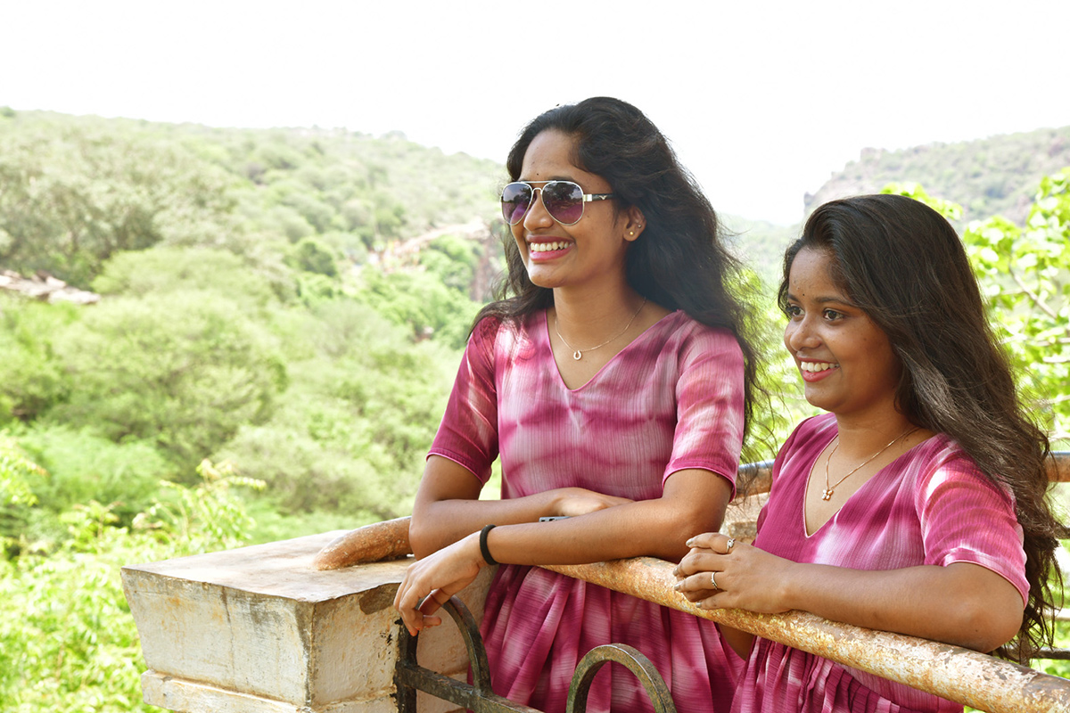 Tourist_20Rush_20at_20Ethipothala_20Waterfalls_20Photos_12.jpg 11