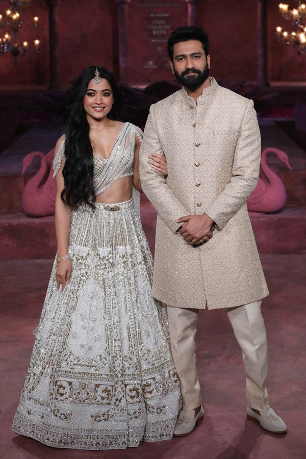 Vicky-Kaushal_Rashmika-Mandanna-10.jpg 11