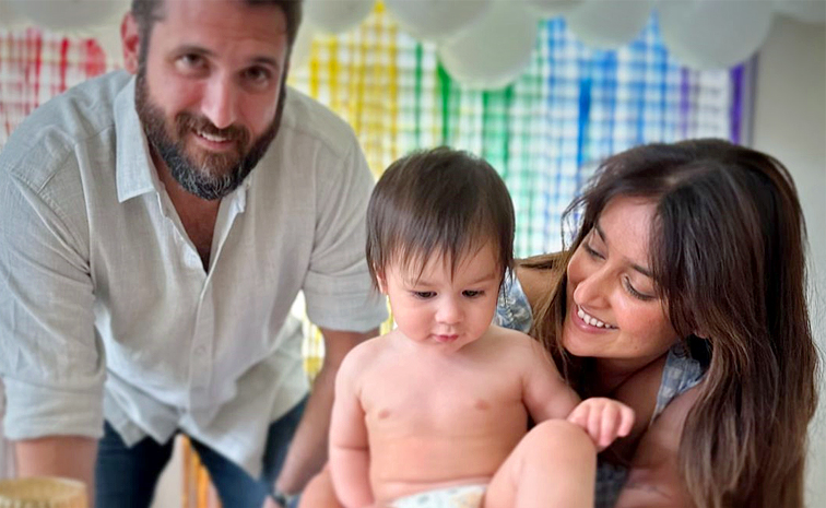 Actress_20Ileana_20celebrates_20first_20birthday_20of_20son_20Koa_20Phoenix_20Photos_20_285_29.jpg 1