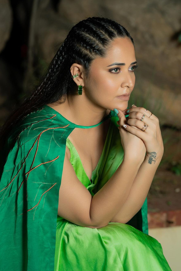 Anasuya-Bharadwaj-10.jpg 11