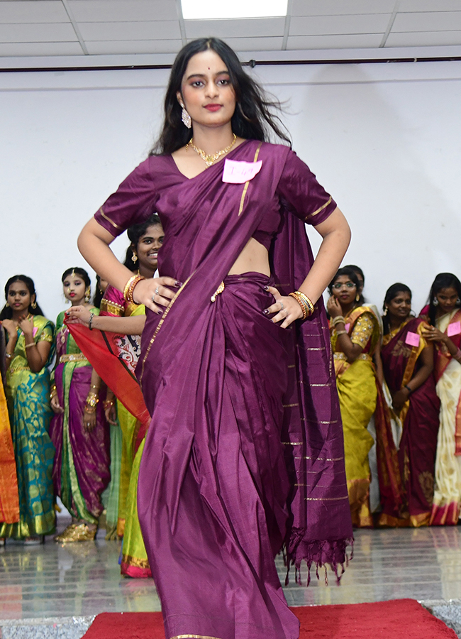 National_20Handloom_20Day_20At_20Vijayawada_20Photos_13.jpg 13