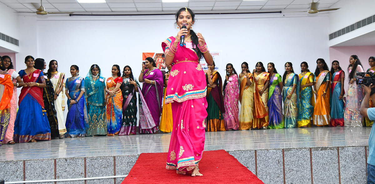 National_20Handloom_20Day_20At_20Vijayawada_20Photos_2.jpg 2