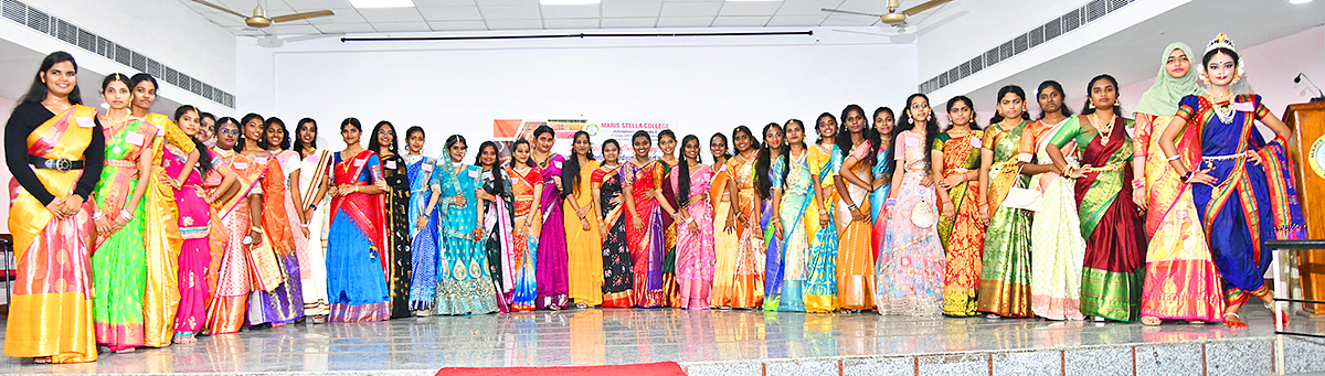 National_20Handloom_20Day_20At_20Vijayawada_20Photos_22.jpg 21