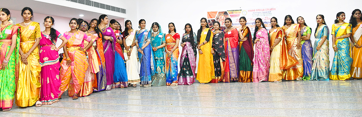 National_20Handloom_20Day_20At_20Vijayawada_20Photos_6.jpg 6
