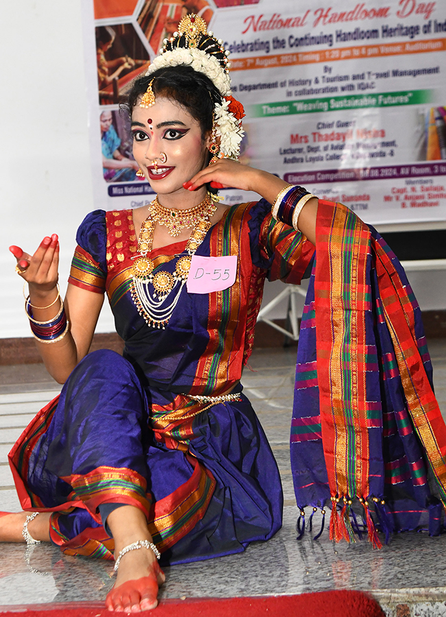 National_20Handloom_20Day_20At_20Vijayawada_20Photos_8.jpg 8