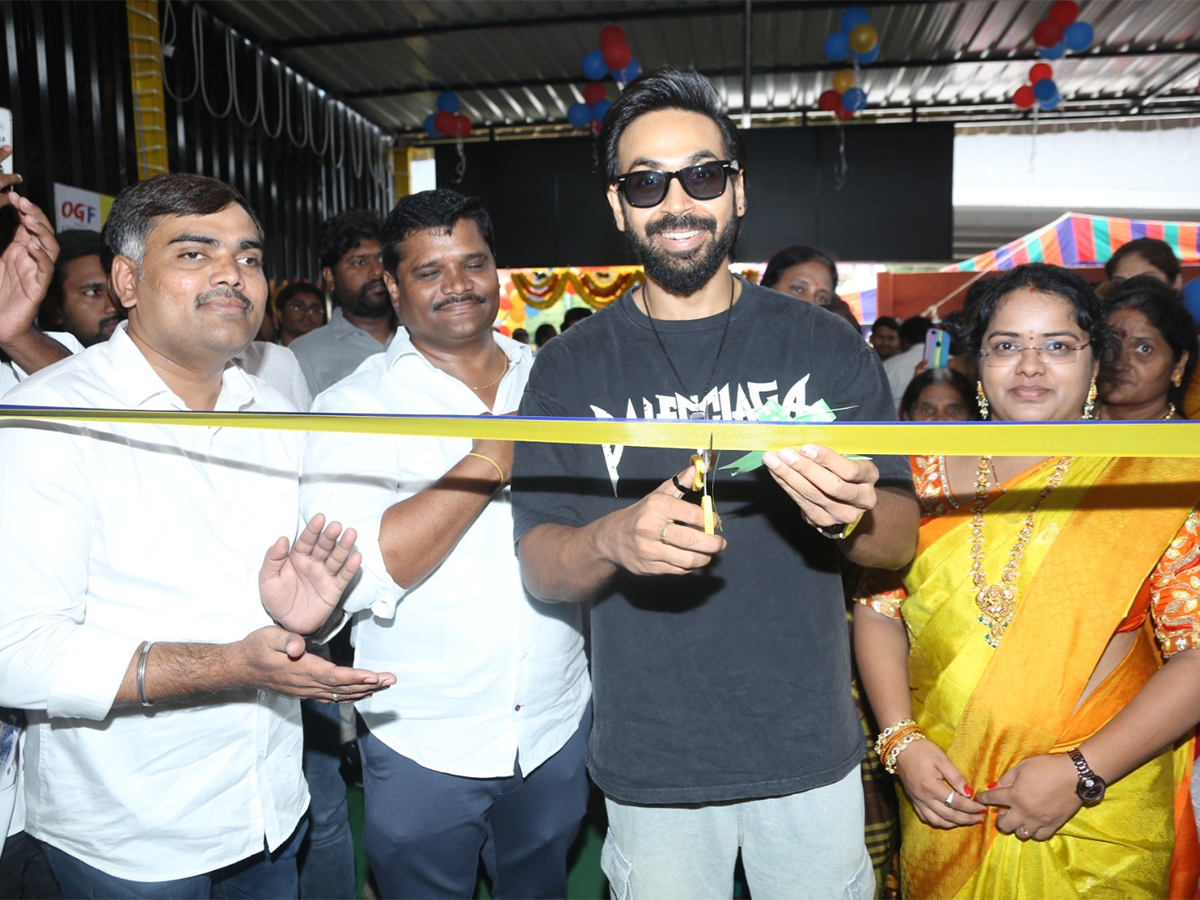Bigg_20Boss_20Star_20Manus_20Launches_20OGF_20Restaurant_20Photos_14.jpg 14