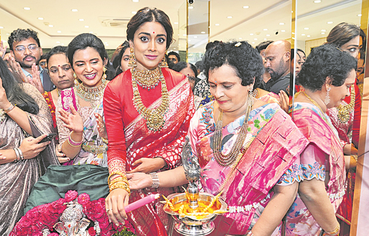 sriya.jpg