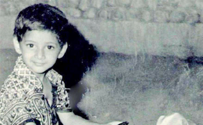 Mahesh_20Babu_20Childhood_20Photos_11.jpg 12