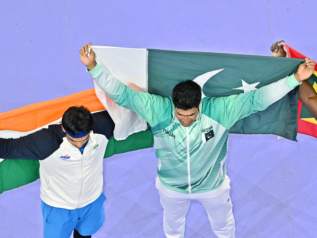Neeraj_20Chopra_20wins_20silver_20in_20mens_20javelin_2C_20India_20bag_20hockey_20bronze_20Photos_20_285_29.jpg 6