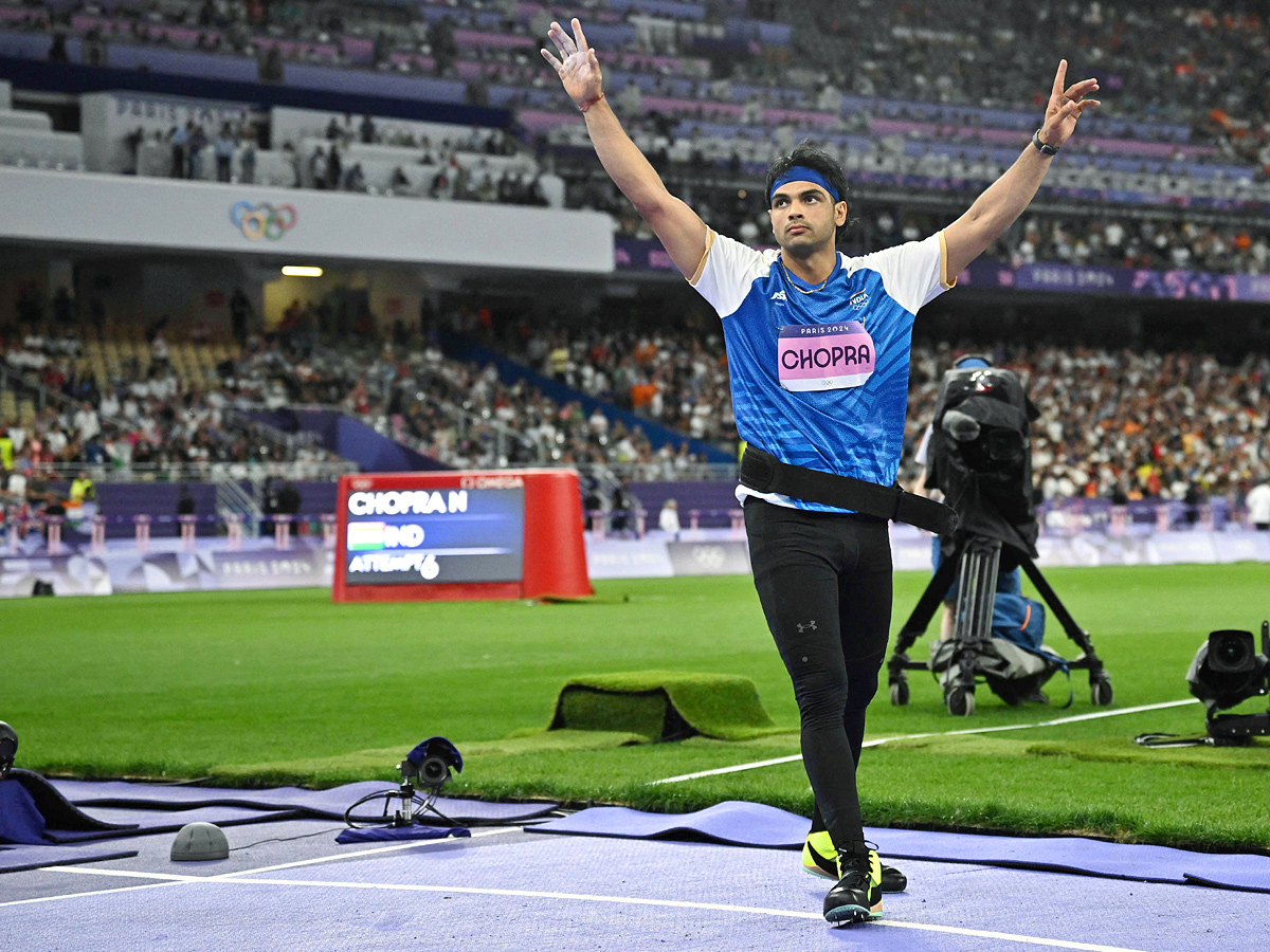 Neeraj_20Chopra_20wins_20silver_20in_20mens_20javelin_2C_20India_20bag_20hockey_20bronze_20Photos_20_287_29.jpg 7