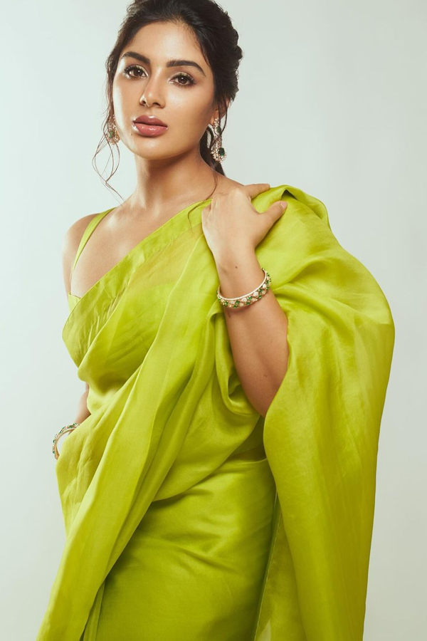 Samyuktha-Menon-5.jpg 6