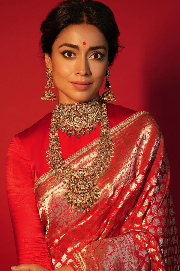Shriya-Saran-2.jpg 3