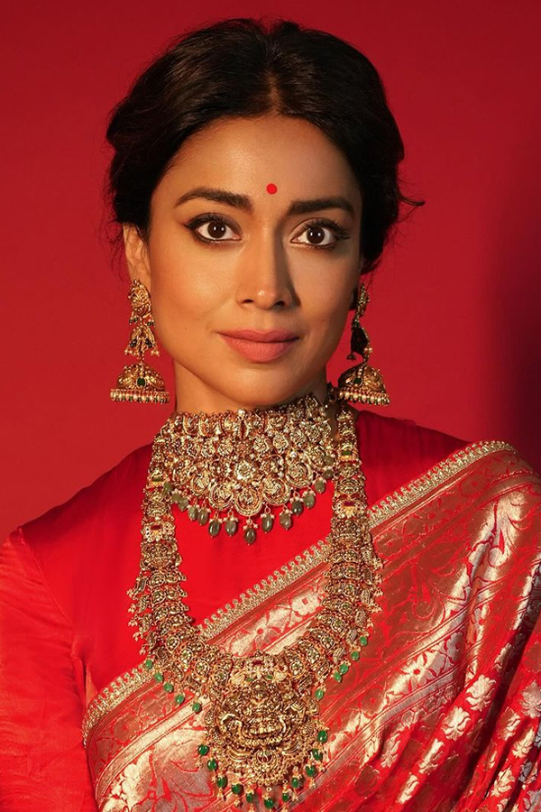 Shriya-Saran-4.jpg 5