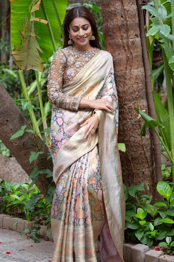 Shriya-Saran-8.jpg 9