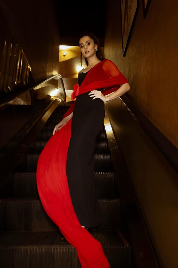 Taapsee-Pannu-15.jpg 16