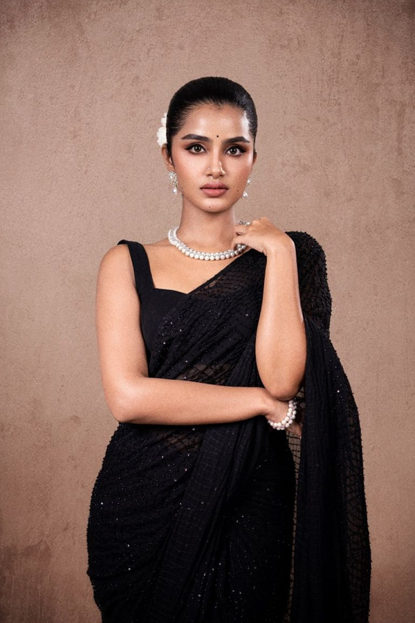 Anupama-Parameswaran-9.jpg 14