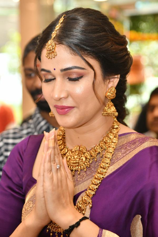 LavanyaTripathi-05.jpeg 4