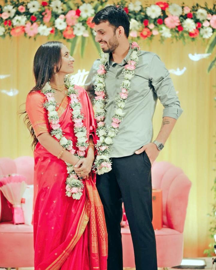 engagement-05.jpg 8
