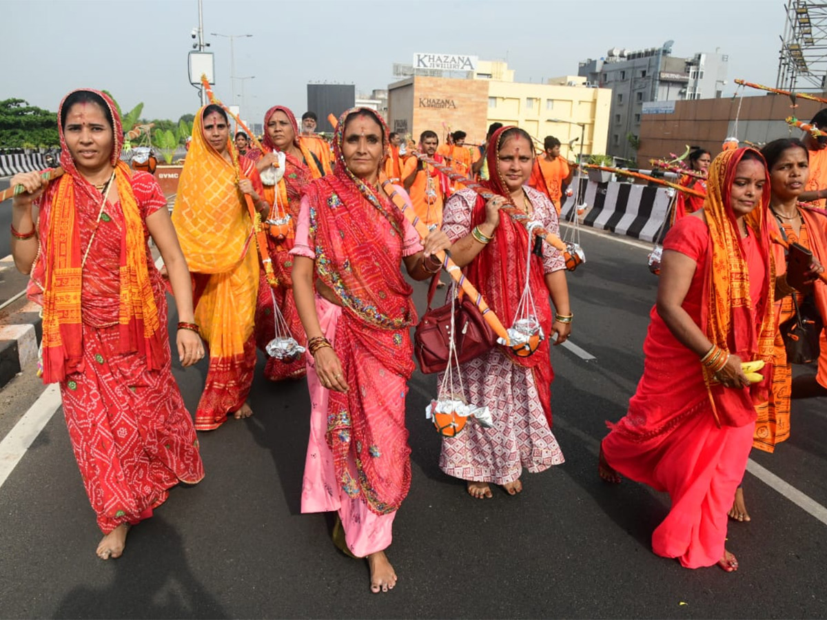 Grandly_20Celebrated_20Kavad_20Yatra_20Marwari_6.jpg 6