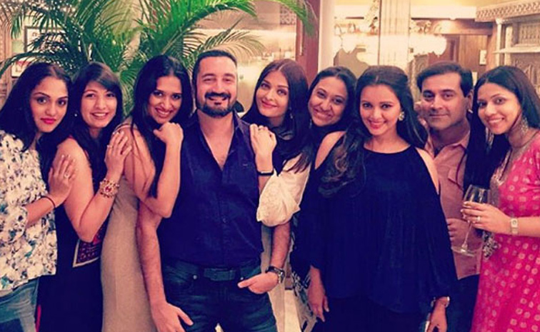 Is_20a_20Doctor_20the_20Reason_20Behind_20Aishwarya_20Rai_20and_20Abhishek_20Bachchans_20divorce_20Photos_20_2814_29.jpg 15