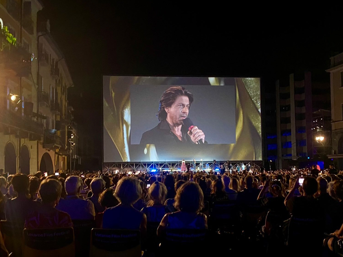 Shah-Rukh-Khan_Locarno-Film-Festival-15.jpg 16