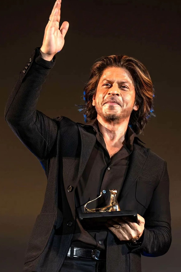 Shah-Rukh-Khan_Locarno-Film-Festival-7.jpg 8