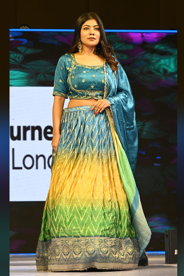 Fashion-10.jpg 11